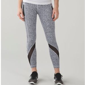 LULULEMON INSPIRE TIGHT II MISS MOSAIC SIZE 8